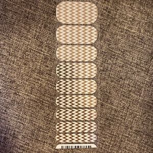 1/2 sheet Jamberry , white and gold zig-zag